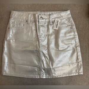 Old navy Women's Silver mini Skirt NWT
